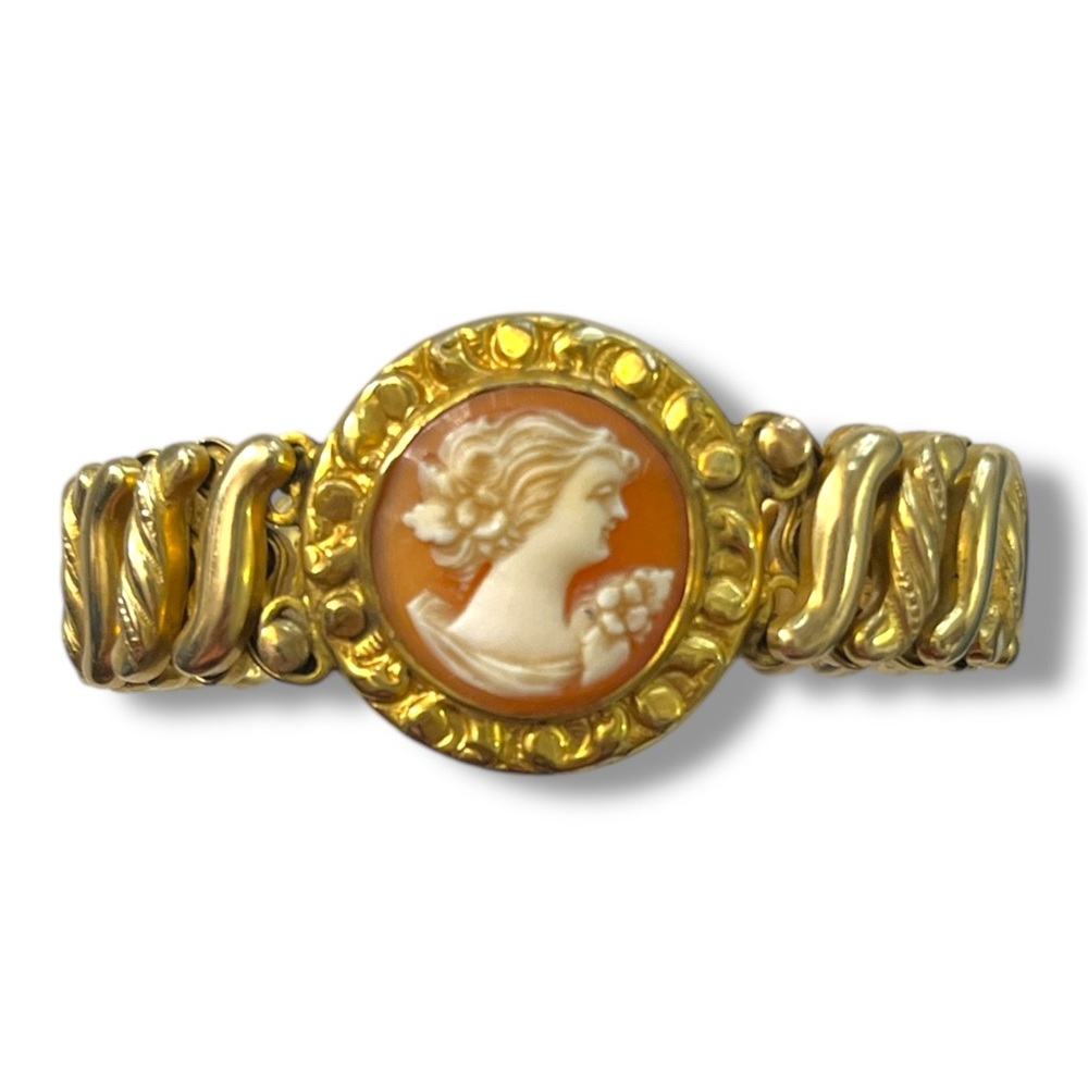 Vintage Gold D.E.B Carmen Cameo Sweetheart Expansion Bracelet 1910s